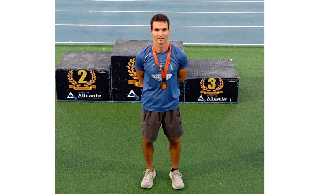 Lluvia de medallas y récords para cerrar la temporada en el Autonómico Absoluto de Alicante